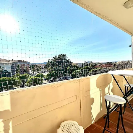 - Port Lejlighed Fréjus